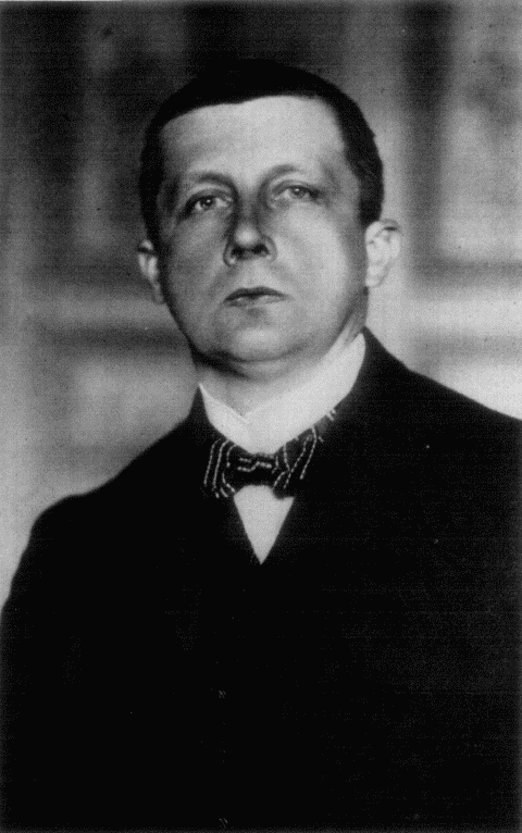 COUNT VON REVENTLOW—The German Naval Critic Who Has Intimated That
the United States Might Be a Divided Nation in Case of War