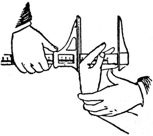 Left Middle Finger Measurement.